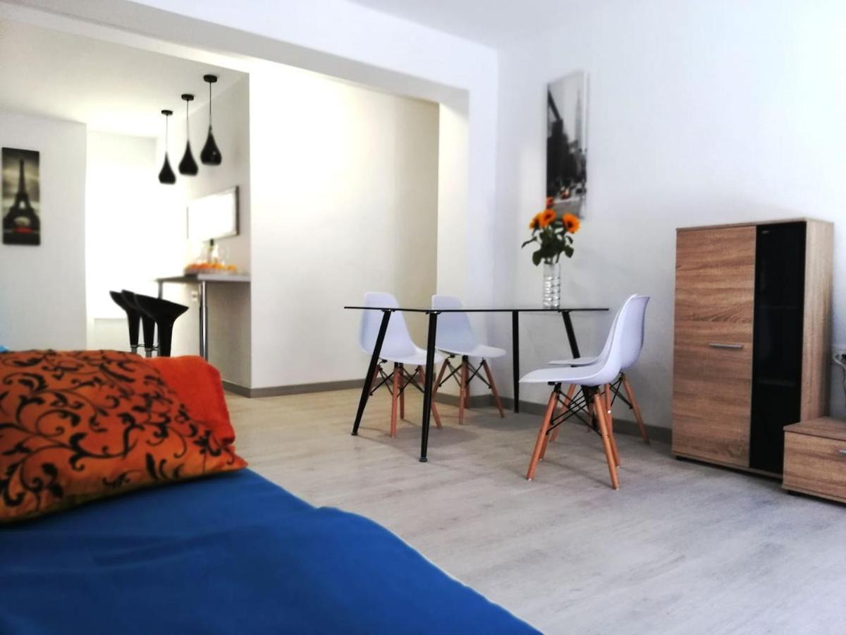 3 Bedroom 150 M From The Beach Torrevieja Exterior foto